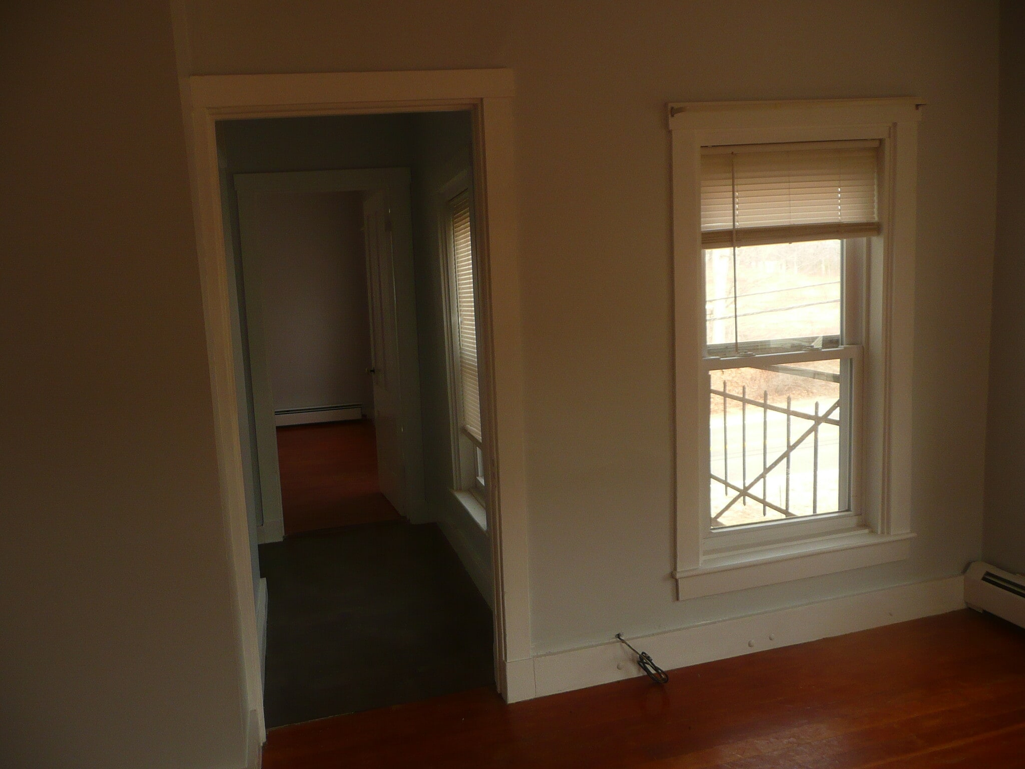 Building Photo - 76 Main St