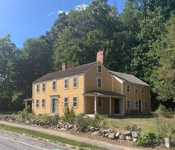 Building Photo - 663 Lexington Rd