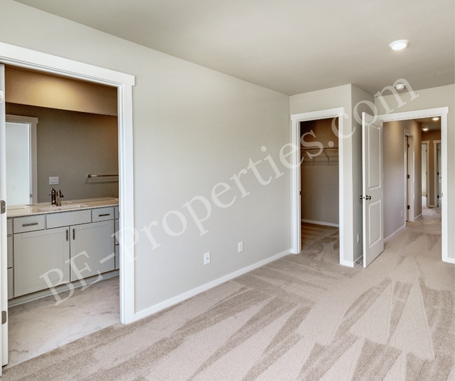 Building Photo - Tehaleh New Construction