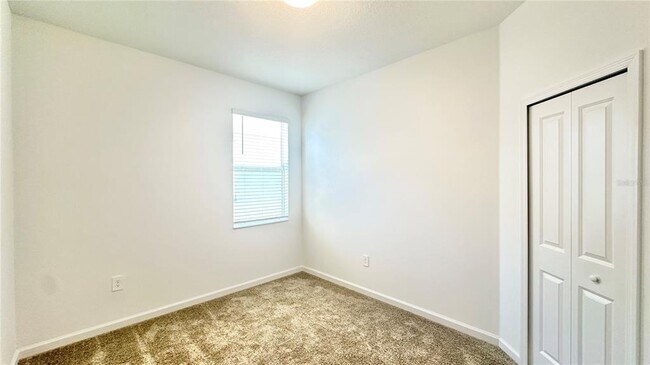Building Photo - 683 Daring Dr