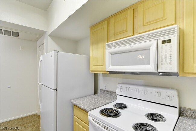 Building Photo - 6955 N Durango Dr