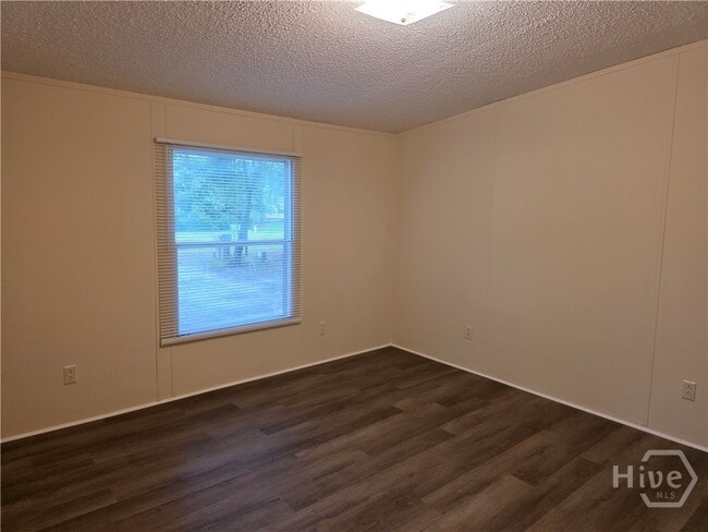 Building Photo - 311 Mockingbird Dr
