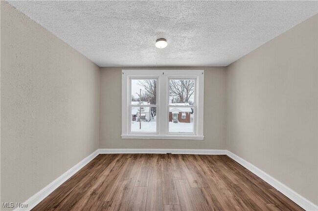 Building Photo - 17604 Mapleboro Ave