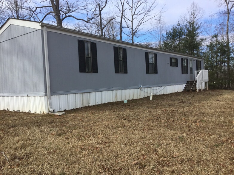 Building Photo - 1099 Jordan Rd