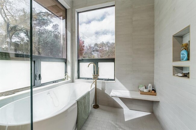 Building Photo - 107 Blue Ridge Trail