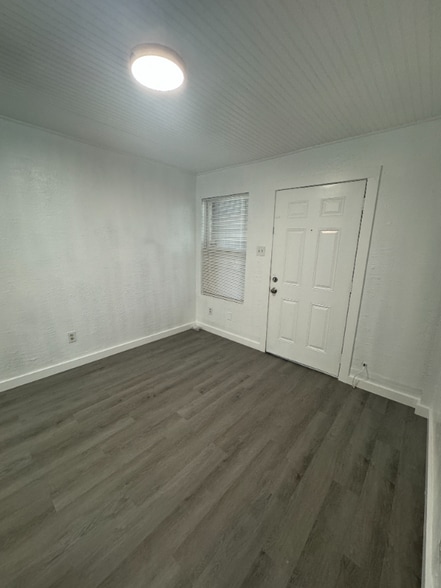 Building Photo - 2902 Sweeney Ln