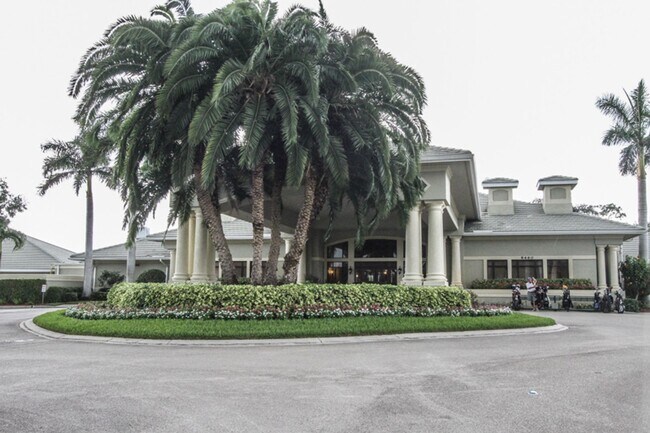 Building Photo - ?? Seasonal Golf Getaway with Stunning Vie...