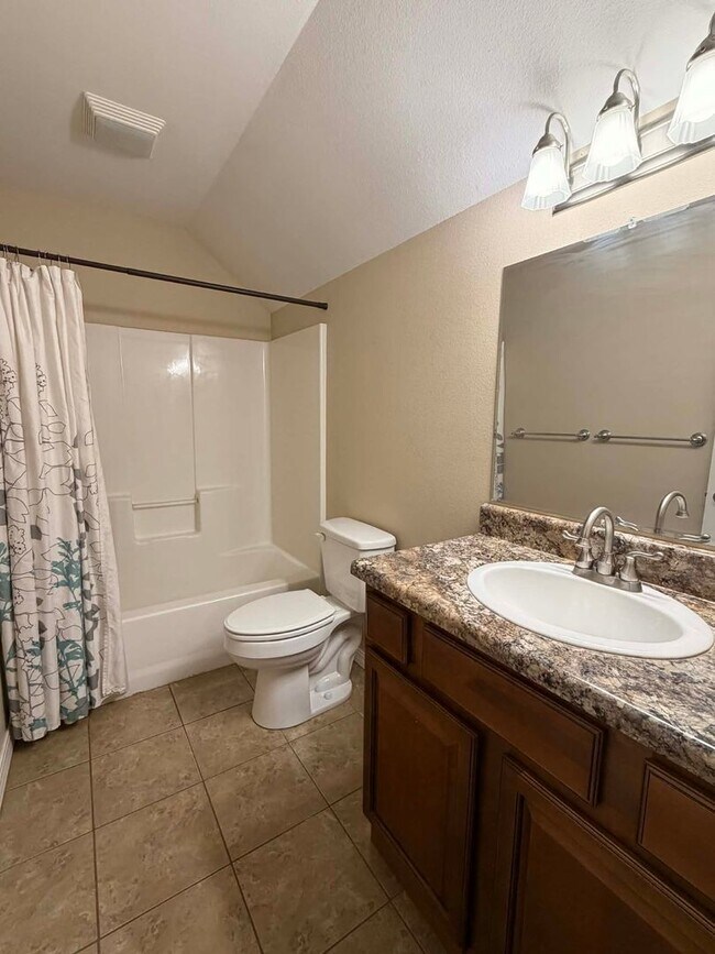 Building Photo - BEAUTIFUL 4 BEDROOMS/ 2.5 BATHROOMS ON 1 FULL ACRE IN CARL JUNCTION MO!! STORM SHELTER, GARAGE, A...