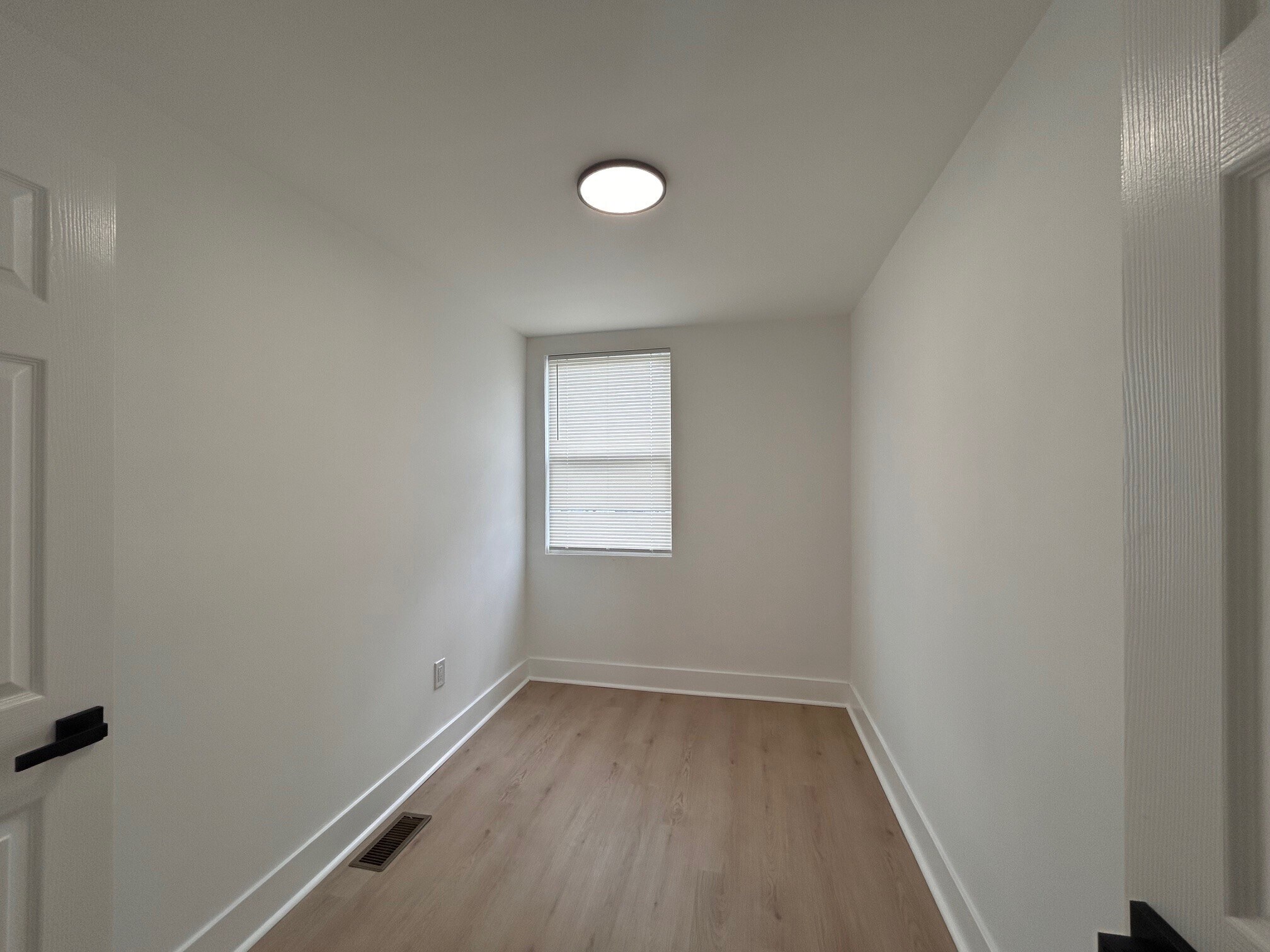 Building Photo - 8033 Williams Ave