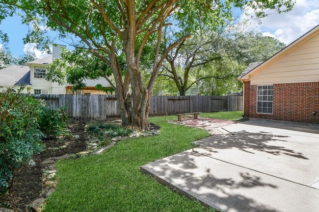 Building Photo - 6335 Oakburl Ln