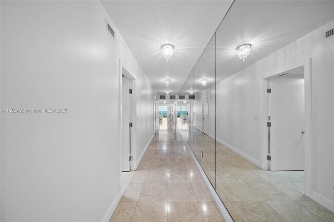 Building Photo - 20201 E Country Club Dr