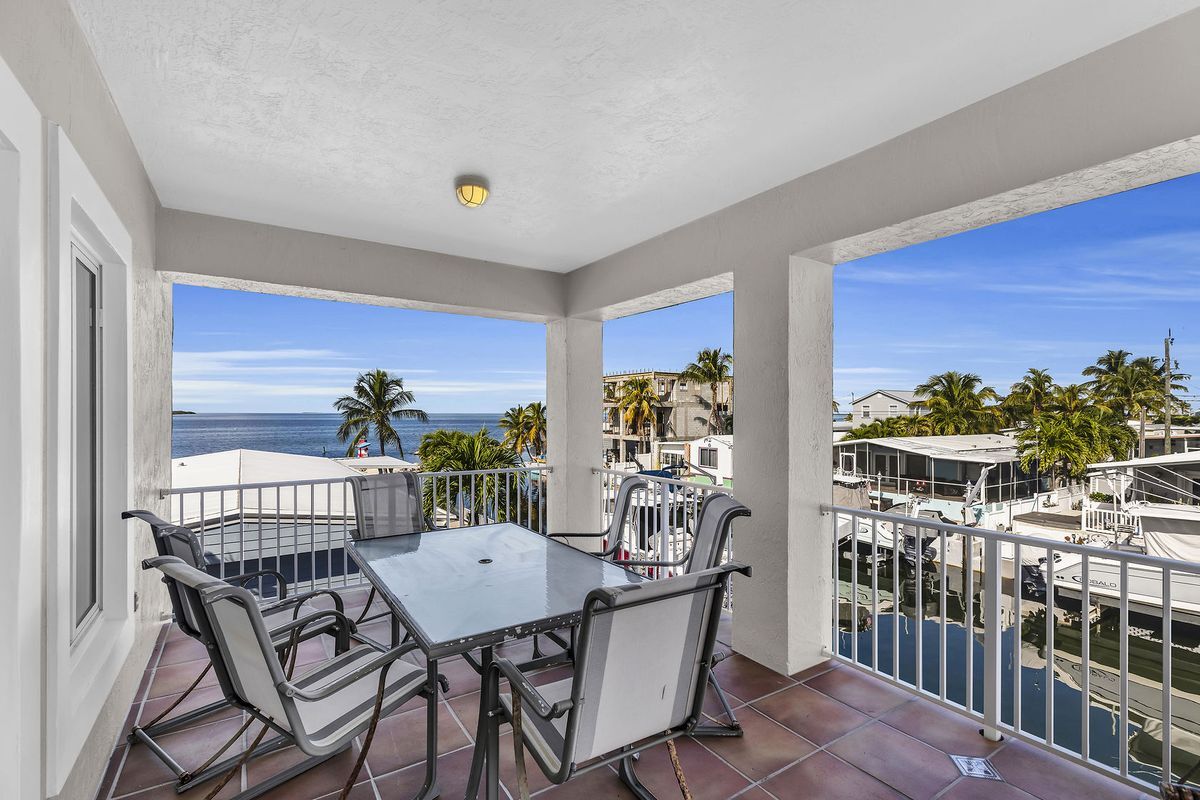 Building Photo - 112 Seagull