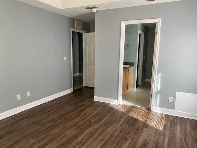 Building Photo - 332 Arden Rd