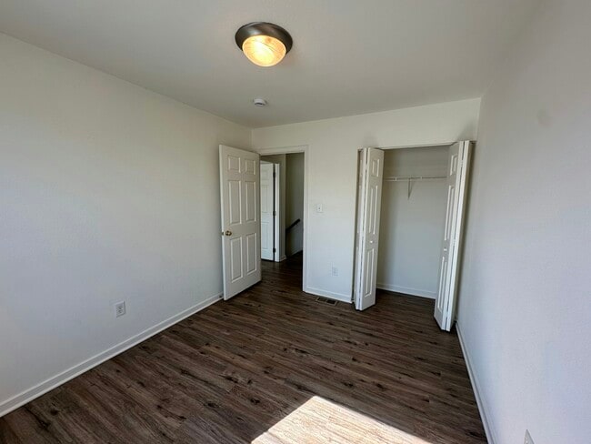 Building Photo - 3514 E Richmond Rd