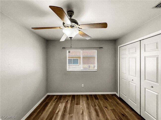 Building Photo - 1215 SE 8th Ave