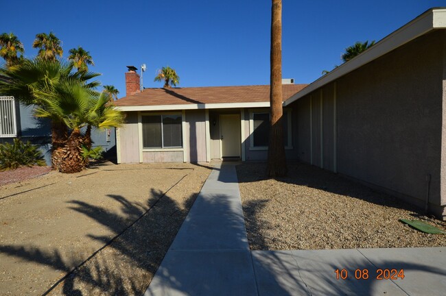 Building Photo - 4354 Thorndale Pl