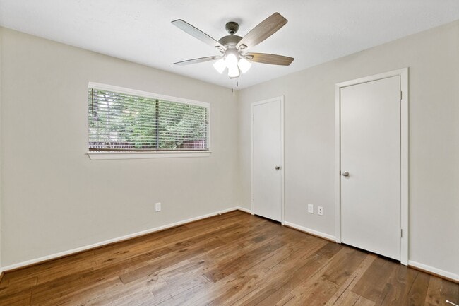 Building Photo - 69 Fallshire Dr