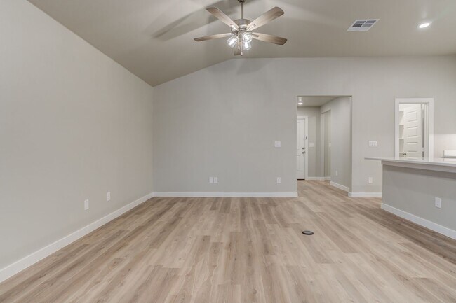 Building Photo - Brand New Beautiful 4-Bedroom Home in Sout...