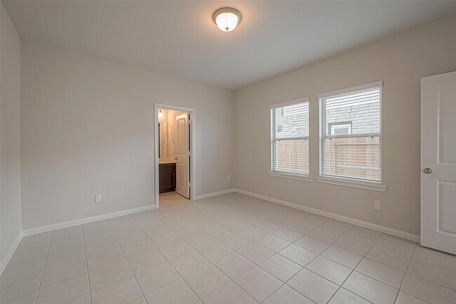 Building Photo - 31139 Mahogany Fir Trl