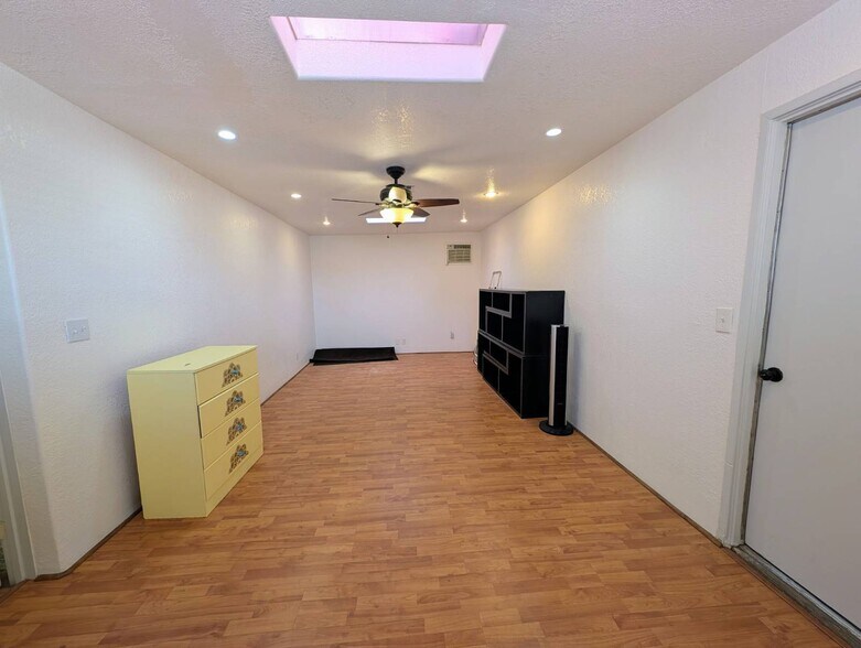 bedroom - 203 N Grande Ave