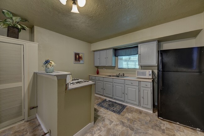 Building Photo - 19976 Washington Brg Rd