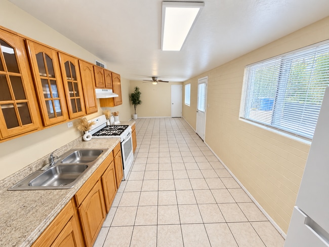 Building Photo - 3841 N 63rd Dr