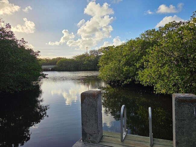 Building Photo - 6367 Riverwalk Ln