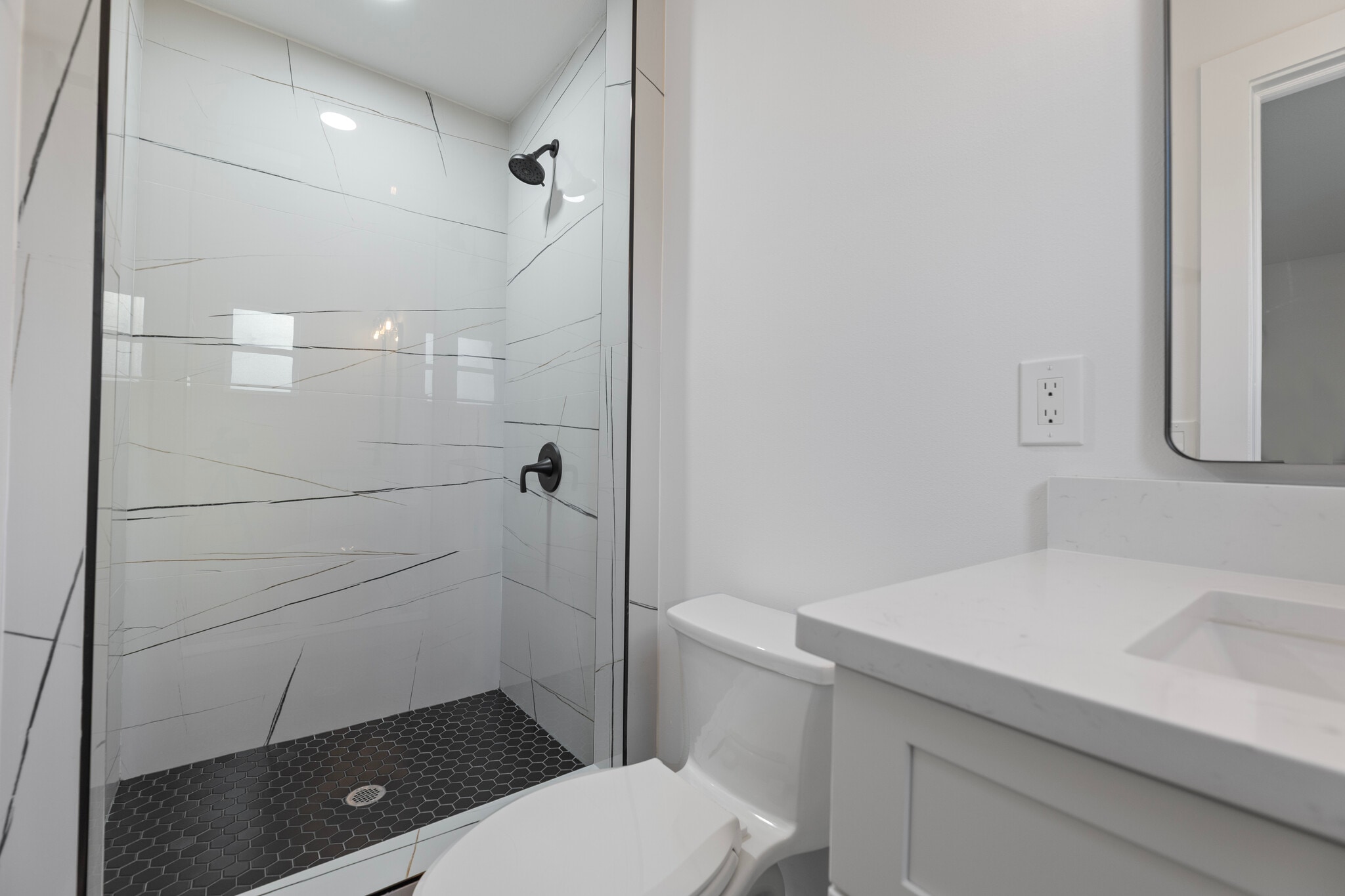 Master Bathroom - View 2 - 6602 S Mascotte St