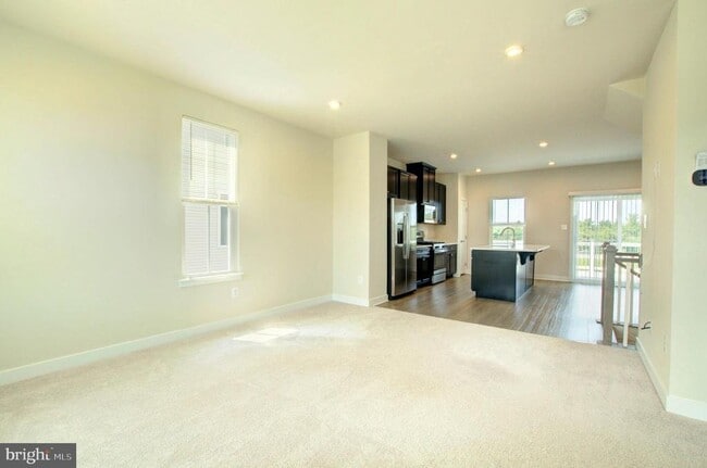 Building Photo - 110 Fletcher Cir