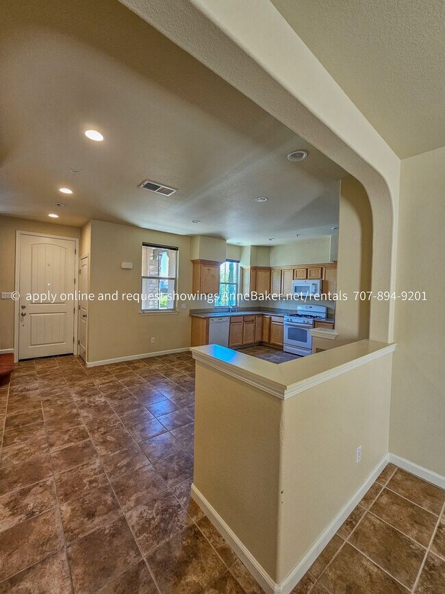 Building Photo - Well Designed Condo at Gardens at Thyme Square - Two Bedrooms and a Bonus Room - Atrium