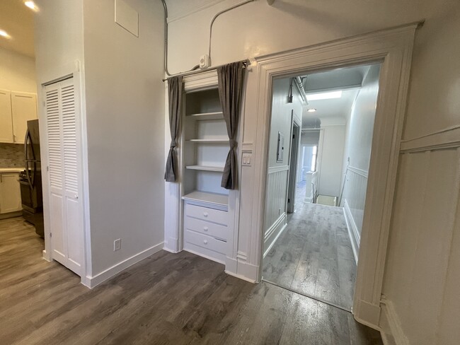 Building Photo - 1430 Stockton St