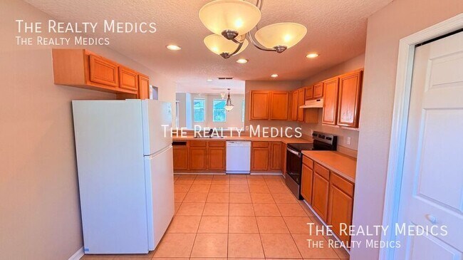 Building Photo - 2837 River Ridge Dr