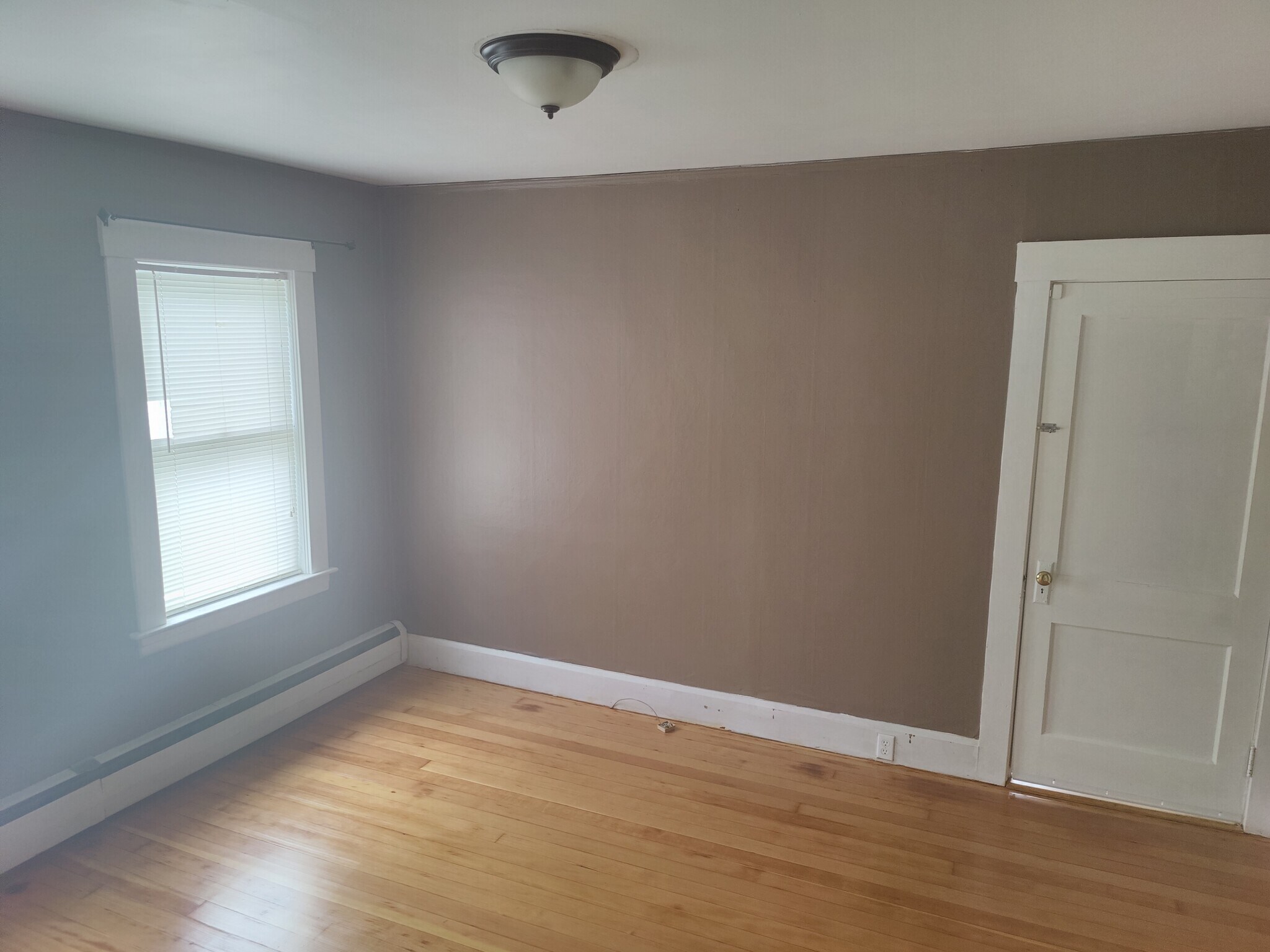 Building Photo - 143 Charles St