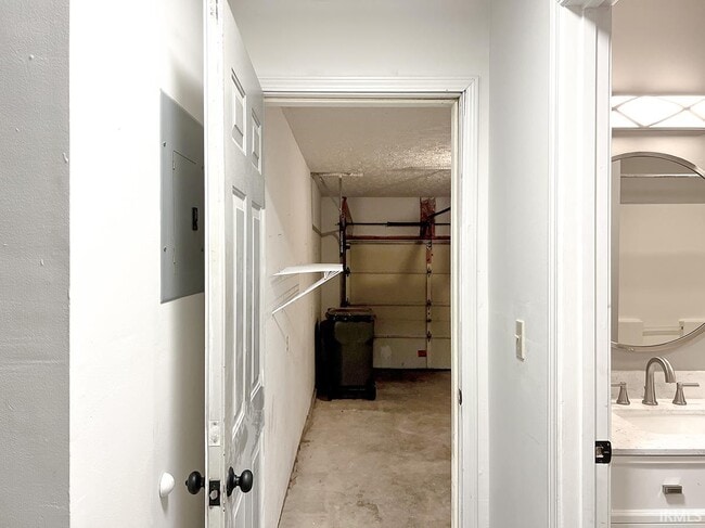 Building Photo - 3433 S Burks Ct