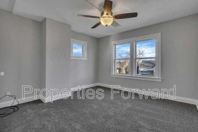 Building Photo - 1185 E 22nd Ave