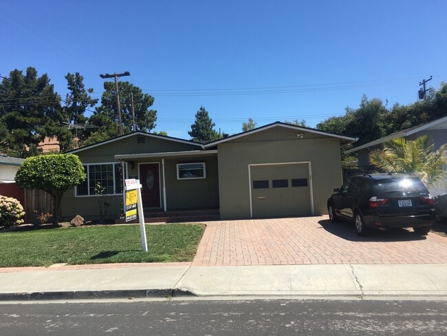 Building Photo - 2376 Forbes Ave