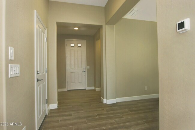 Building Photo - 16931 W Holly St