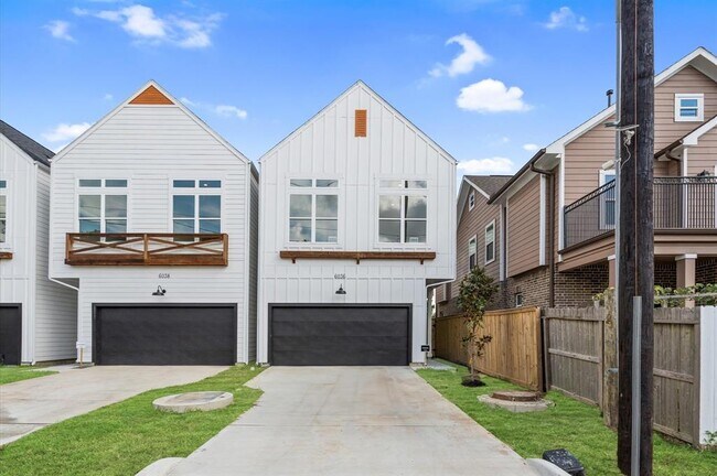Building Photo - 6036 Cebra St