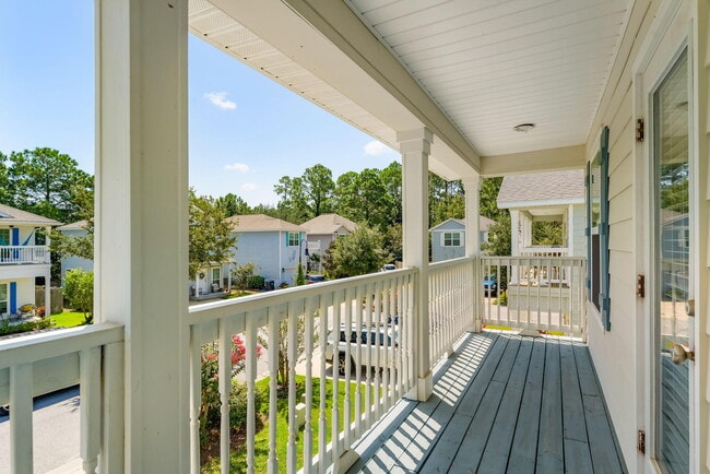 Building Photo - 163 Mosaic Oaks Cir