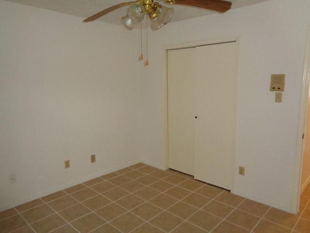 Building Photo - 10211 Golden Meadow Dr