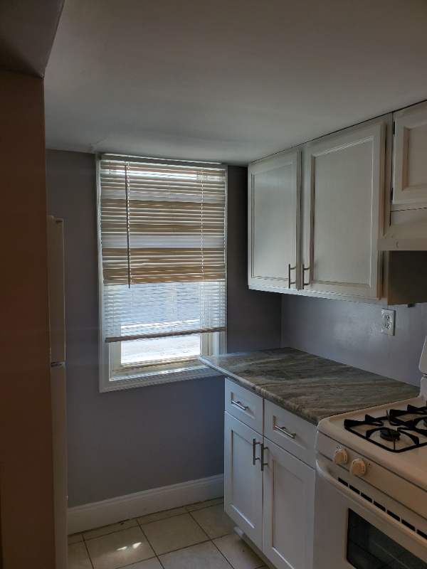 Building Photo - 803 Brooks Ln