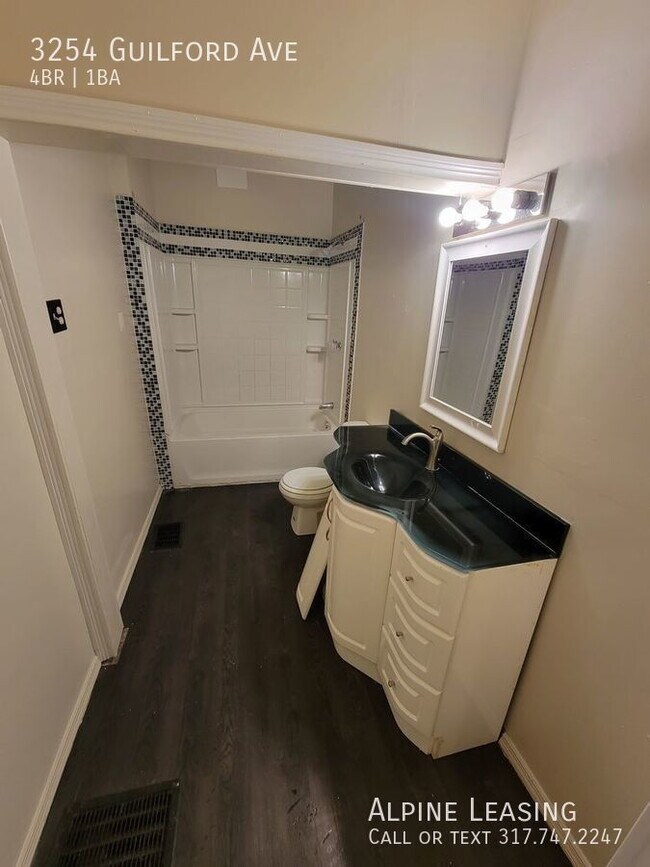 Building Photo - Martindale-Brightwood 4BR/1BA House!