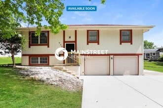 Building Photo - 3 Bedroom Pet-Friendly Home in INDEPENDENC...
