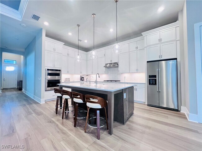 Building Photo - 9124 Raintree St