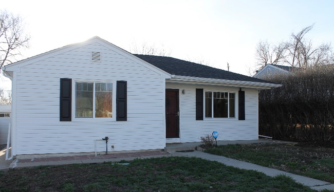 Building Photo - 5230 Perry St