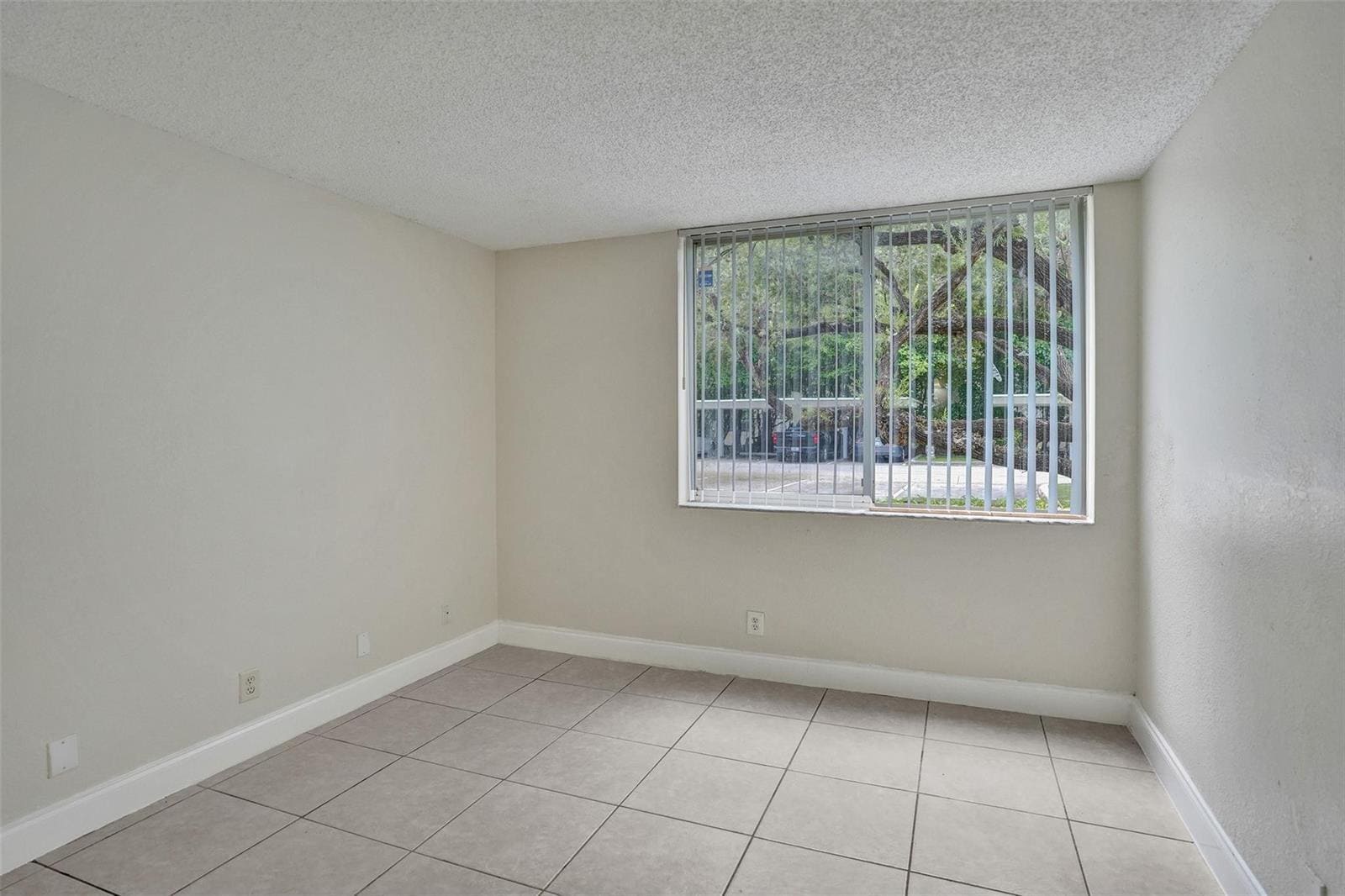 Building Photo - 10773 Cleary Blvd