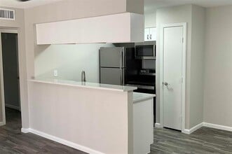 Building Photo - 6011 I-30 Frontage Rd