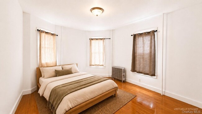 Building Photo - 5-44 B 72 St