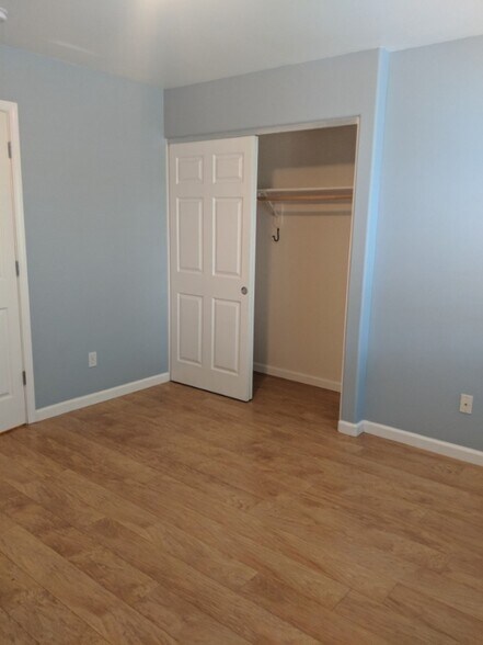 Building Photo - 2000 Silverada Blvd