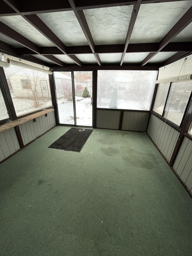 Building Photo - 2025 2nd Ave N